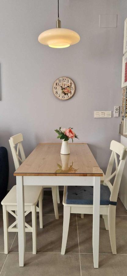 Malaga Lodge Apartments Bagian luar foto
