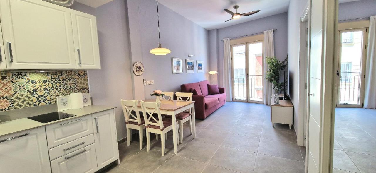 Malaga Lodge Apartments Bagian luar foto