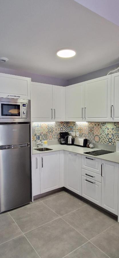 Malaga Lodge Apartments Bagian luar foto